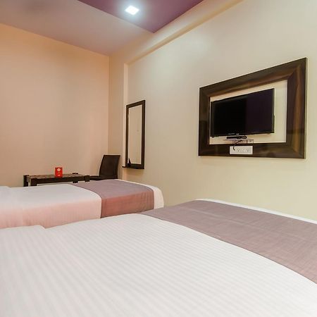 Oyo 9326 Om Sai Residency Hotel มุมไบ ภายนอก รูปภาพ