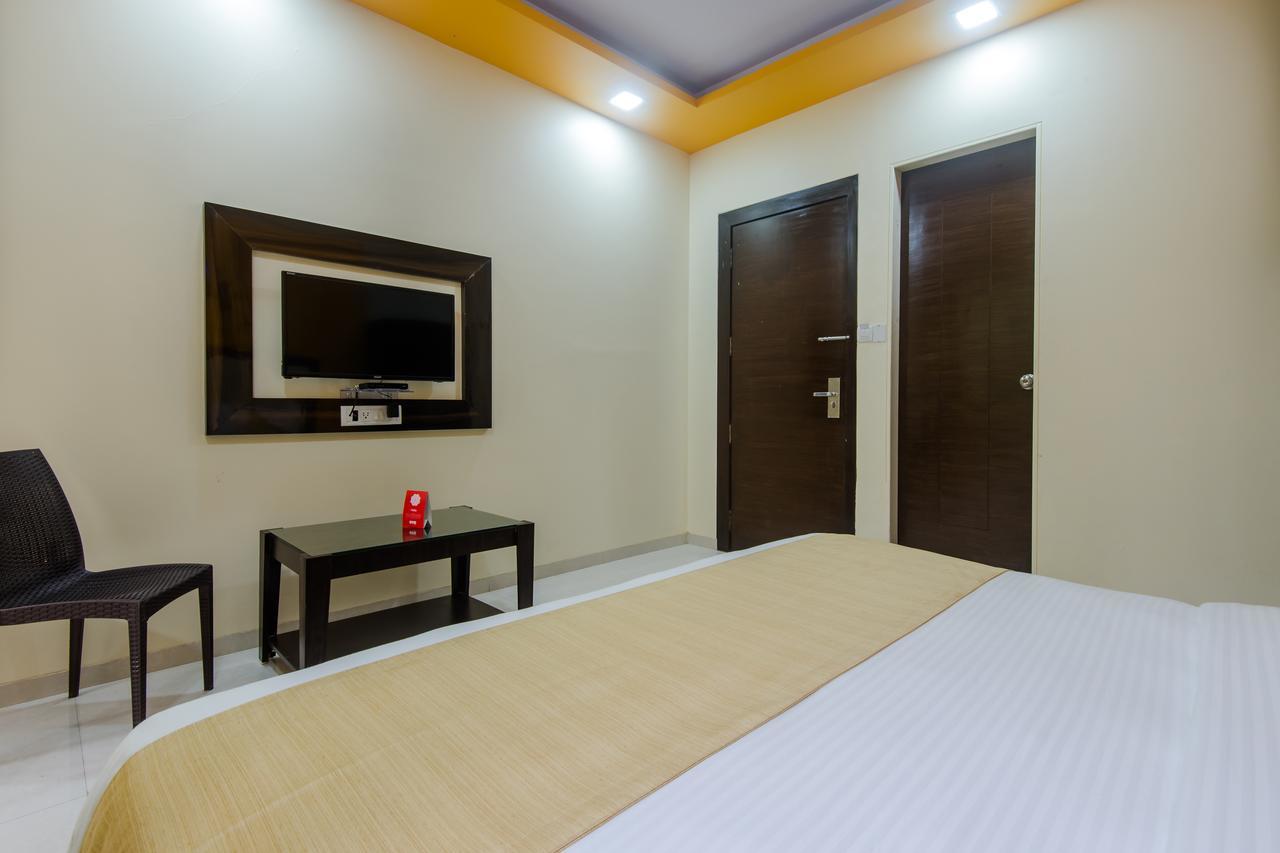 Oyo 9326 Om Sai Residency Hotel มุมไบ ภายนอก รูปภาพ