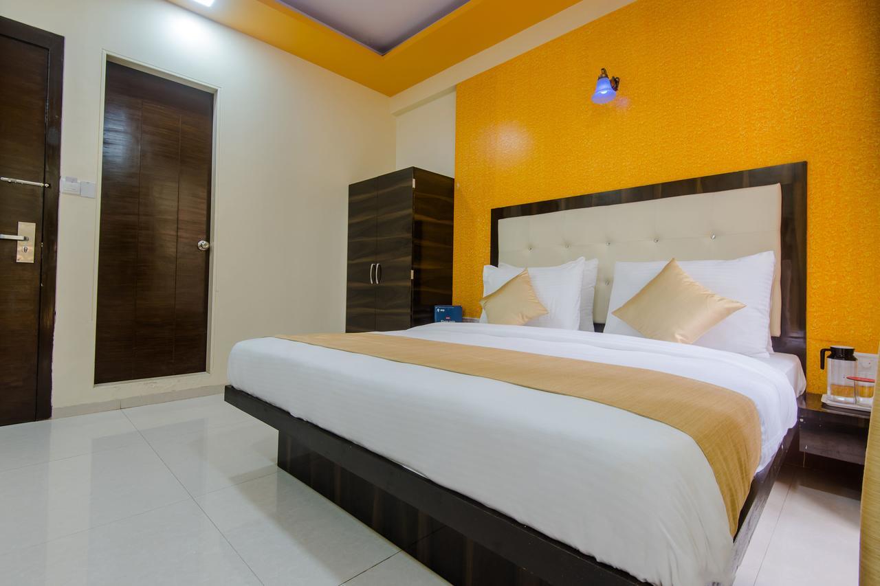 Oyo 9326 Om Sai Residency Hotel มุมไบ ภายนอก รูปภาพ